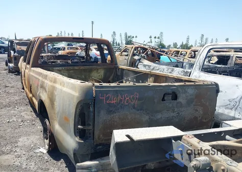 2003 Ford F-250 Lariat/Xl/Xlt из США, поврежденный, VIN 1FTNX21P93EC41636